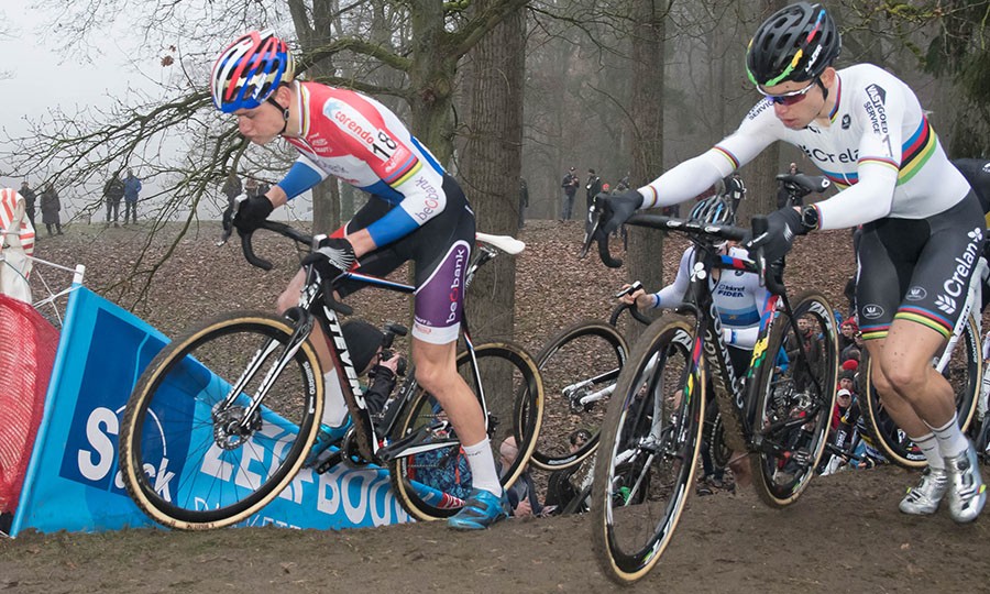 Van der Poel wint ook in Namen