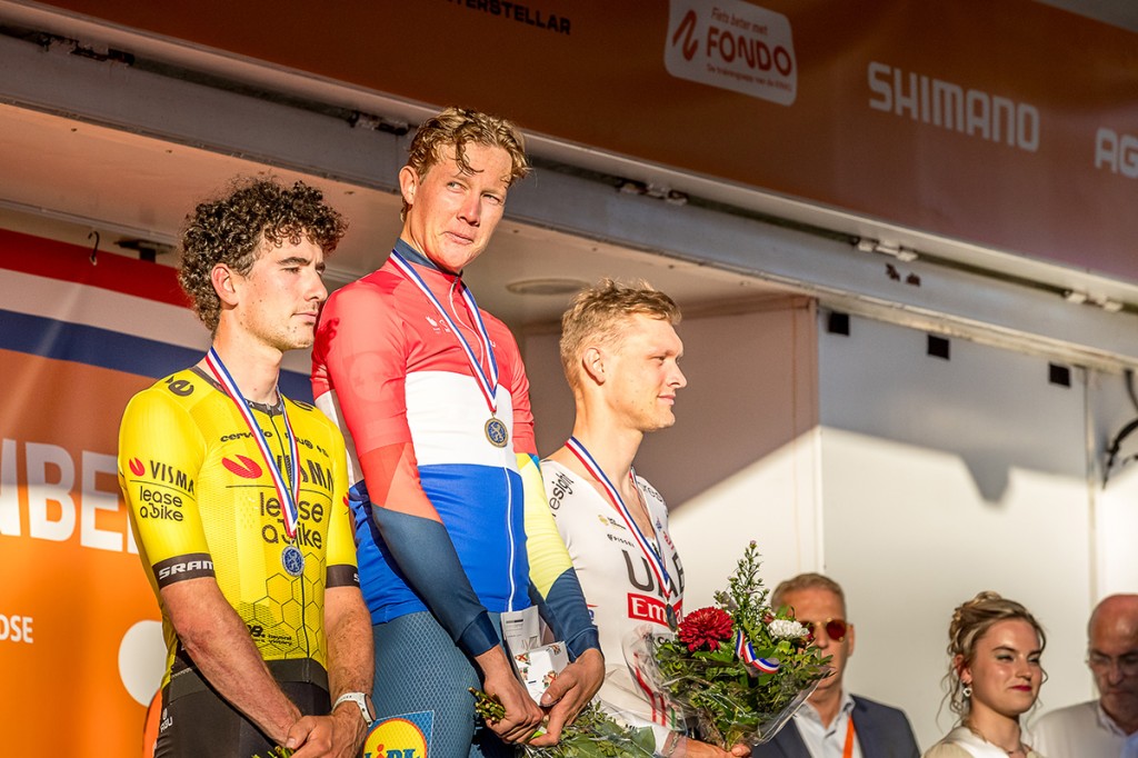 Daan Hoole tijdritkampioen van Nederland