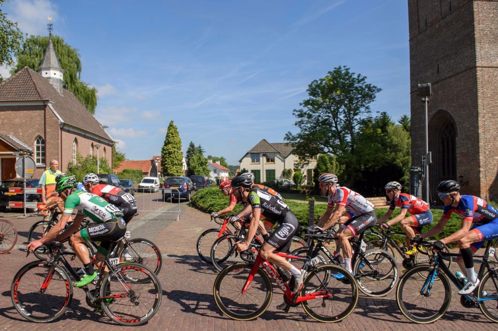 UCI: kleinere pelotons in wegwedstrijden