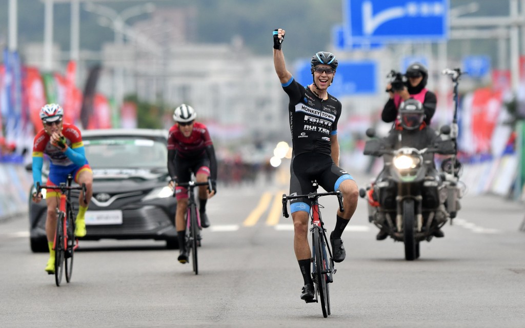 Ivar Slik wint opnieuw rit 3 in Tour de Fuzhou