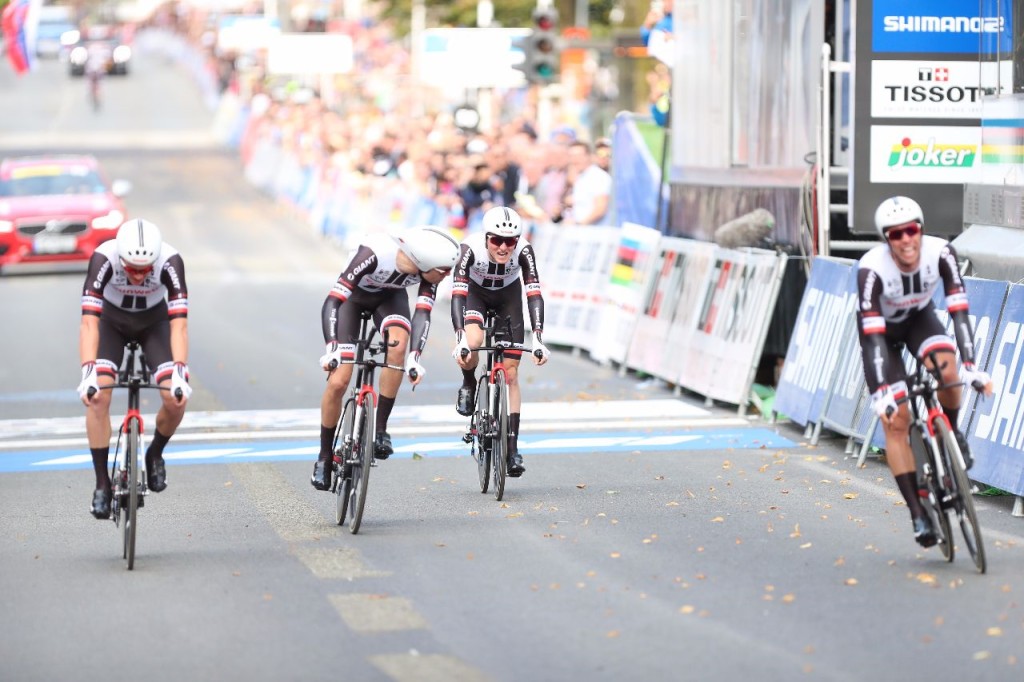 Dumoulin, Kelderman en Oomen naar goud met Sunweb