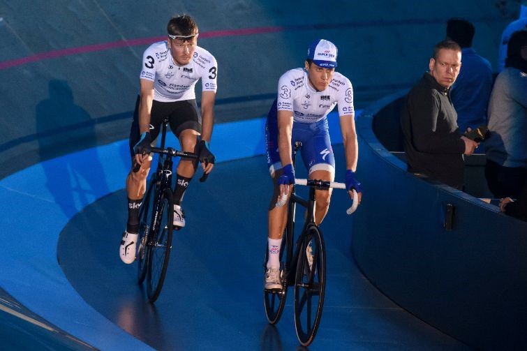 Van Baarle en Terpstra knokken voor podium