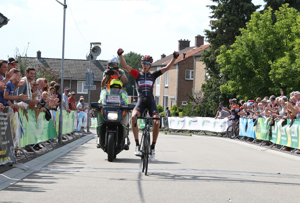 Mike Terpstra wint Hel van Voerendaal