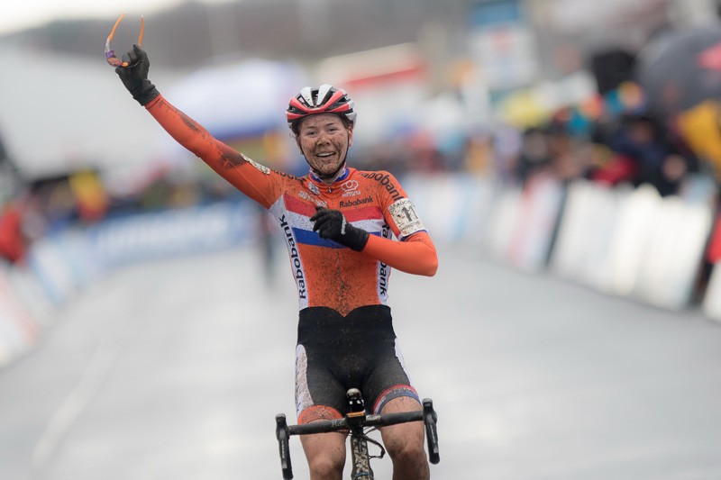 Nederlandse veldrijdsters stijgen in UCI-ranglijst