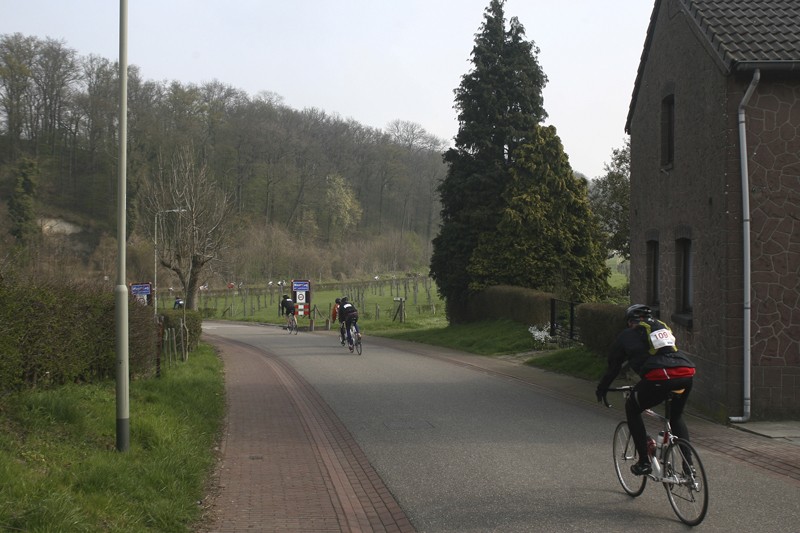 Toeren met Maserati op de fiets