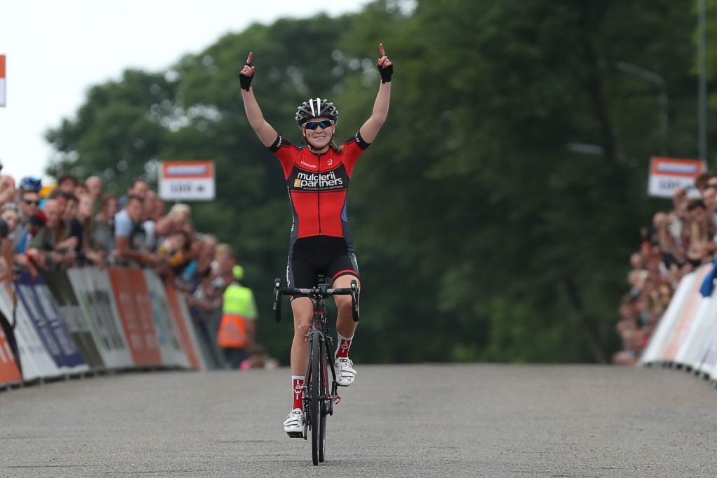 Nationale titel junior-vrouwen voor Uiterwijk Winkel