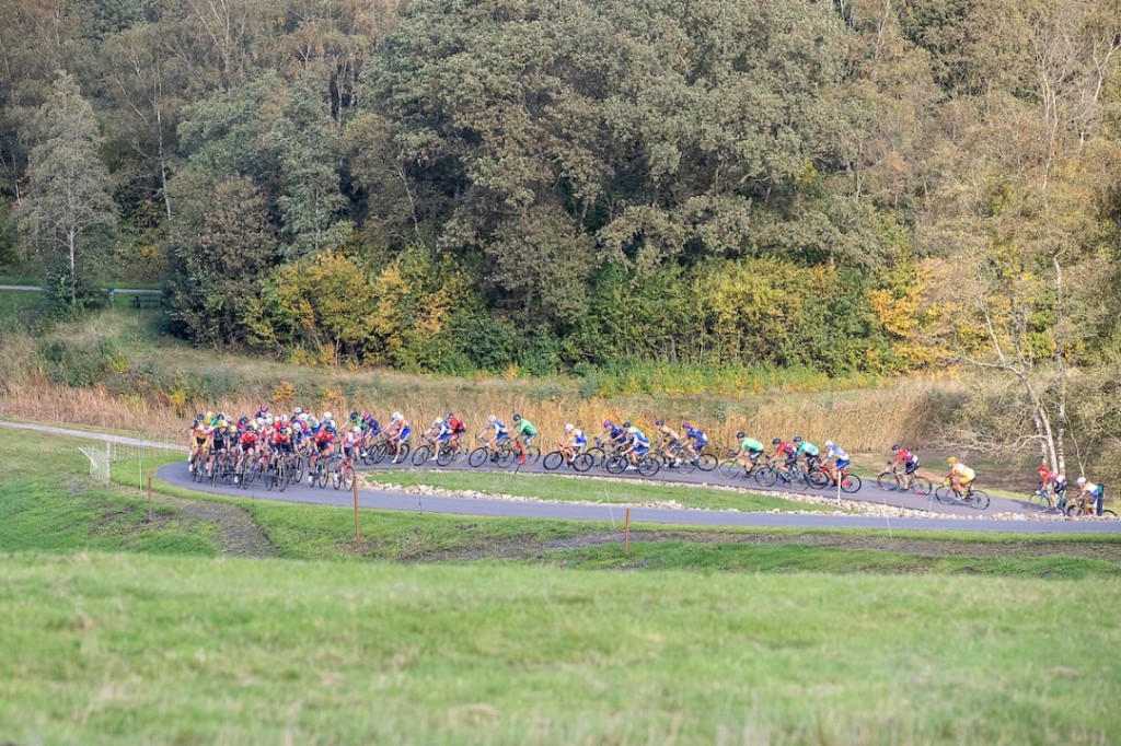 Deelnemers Olympia’s Tour over NK-parcours VAM-berg