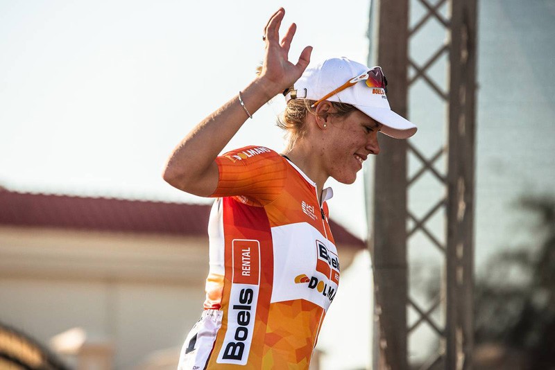 Van Dijk wint derde etappe Ladies Tour Qatar