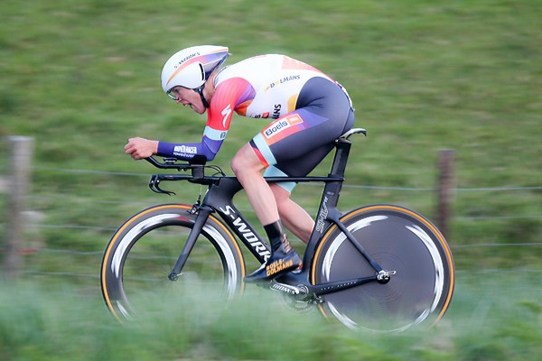 Ellen van Dijk wint tijdrit Borsele