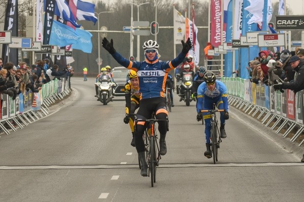Van Trijp wint in Ronde van Servie