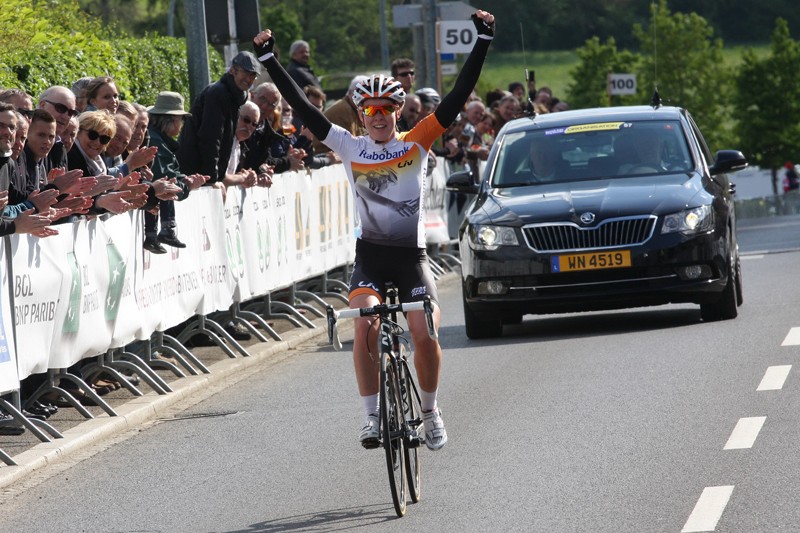 Van der Breggen wint tweede rit Luxemburg