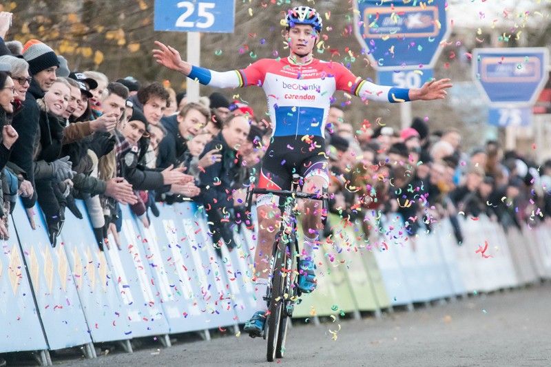 Van der Poel wint ook in Hamme