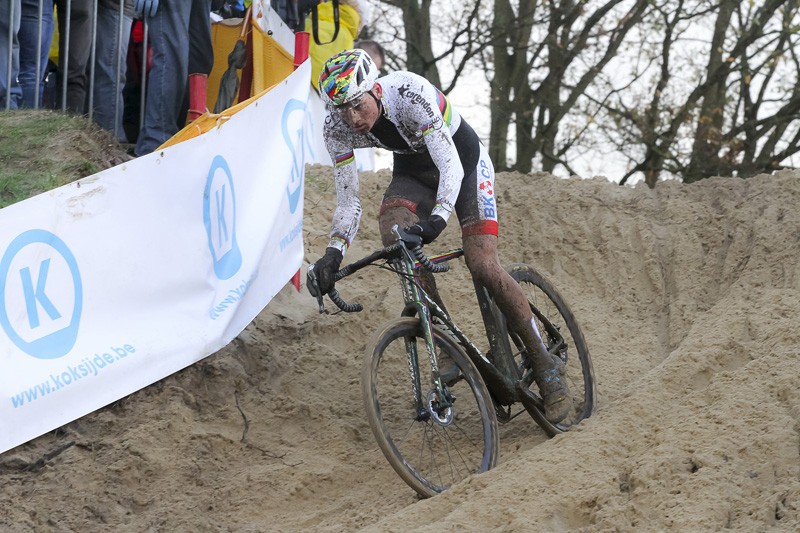 Van der Poel keert terug met derde plek