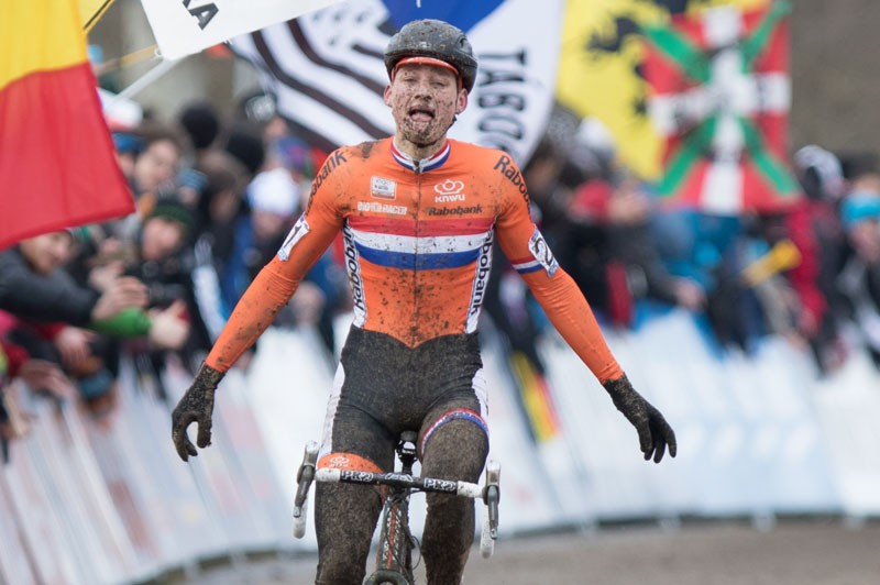 Van der Poel wordt wereldkampioen in Tabor