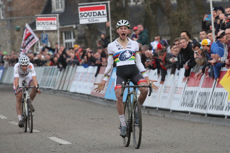 Van der Poel wint WB in Namen