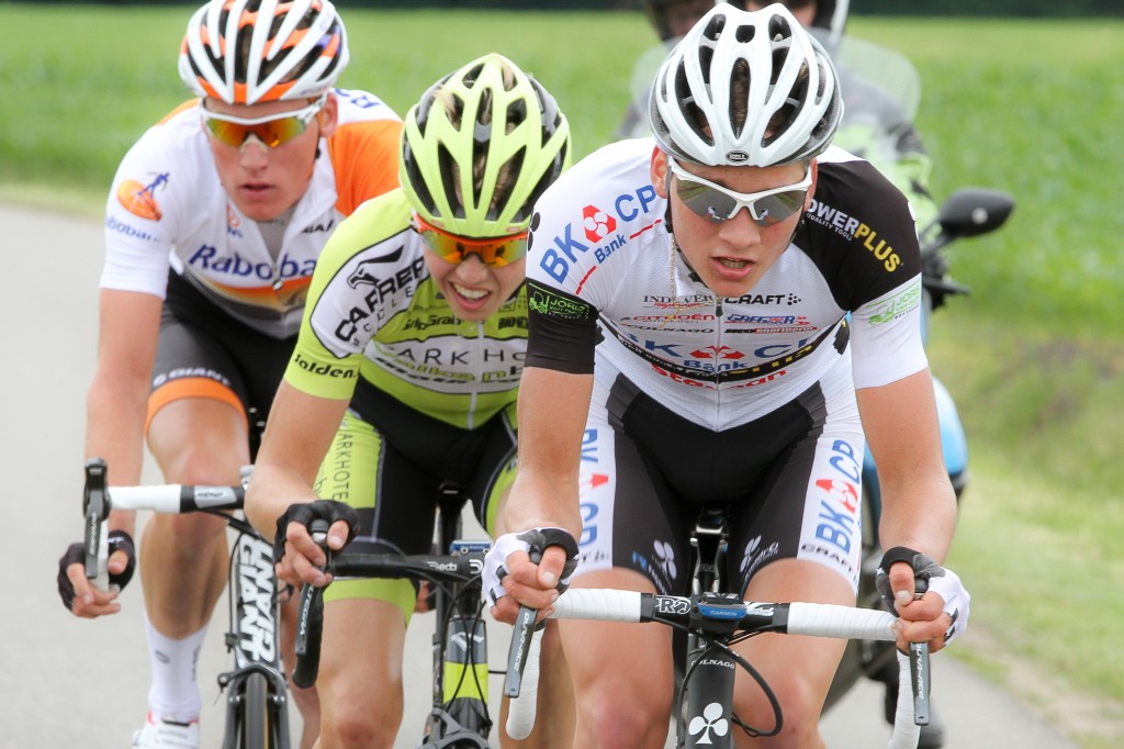 Van der Poel juicht ook op weg