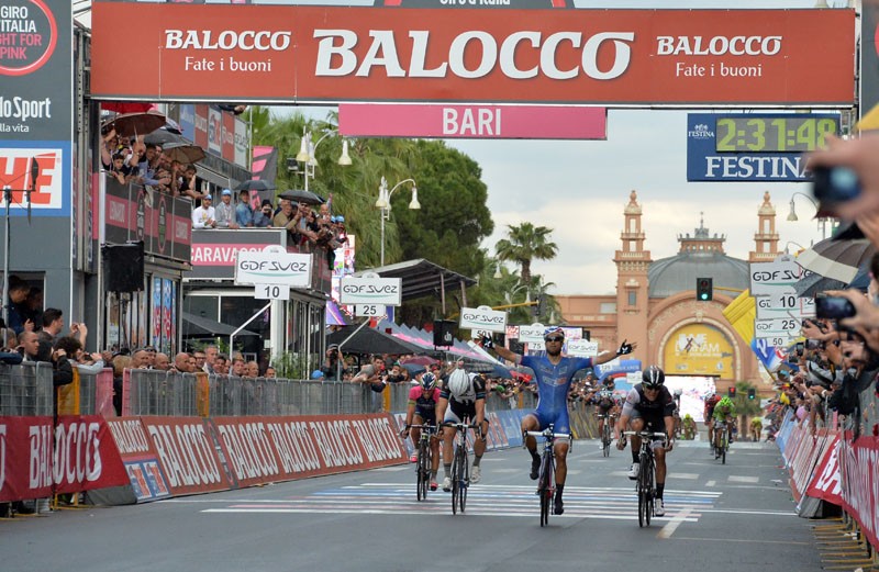 Veelers derde in vierde etappe Giro d'Italia