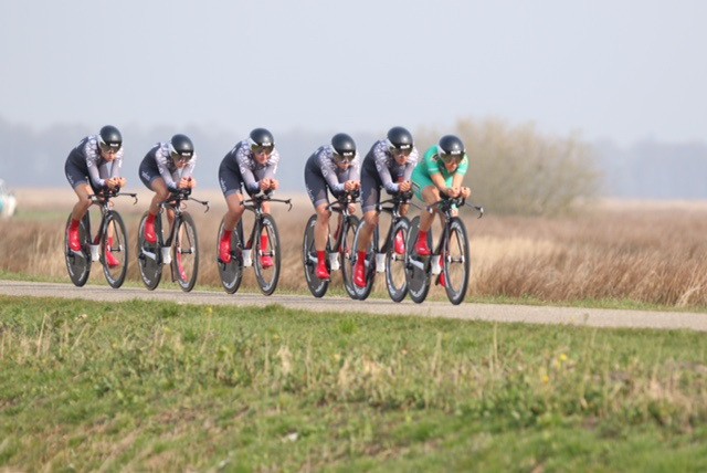 Velocio-Sram wint ploegentijdrit Energiewacht Tour