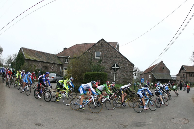 Belkin en Giant-Shimano in Volta Limburg Classic