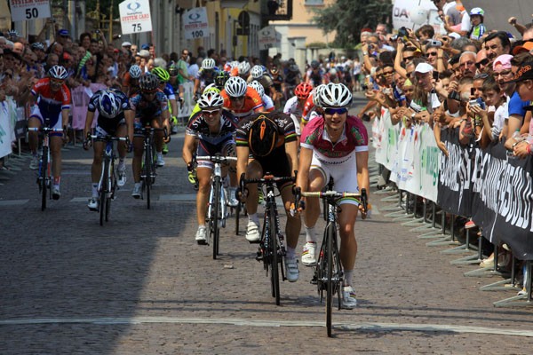 Vos naar derde ritzege in Giro Rosa