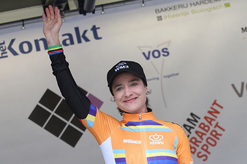 Marianne Vos breekt sleutelbeen in Women's Tour