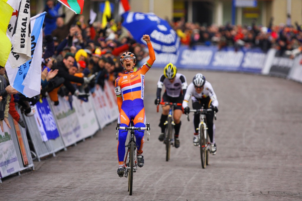 Vrouwen naar de zaterdag op WK Veldrijden Hoogerheide