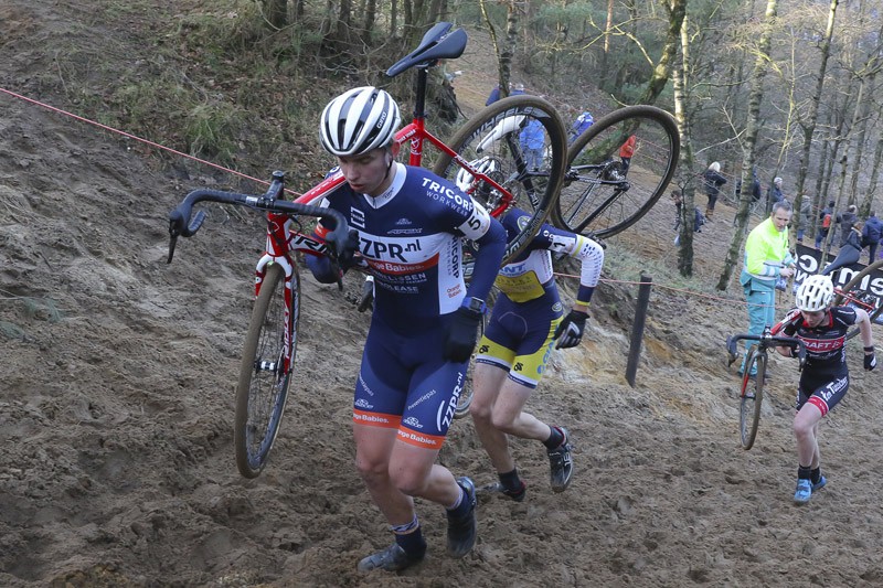 Sponsors geven ZZPR.nl-Orange Babies stabiele toekomst