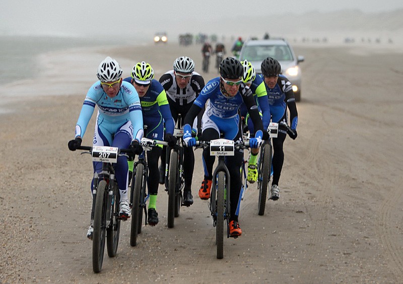 Jansen wint Strandrace Wijk aan Zee