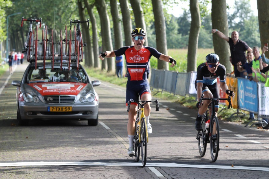 Van Veenendaal wint Ronde van Midden-Brabant