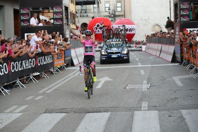Van Vleuten wint Giro Rosa
