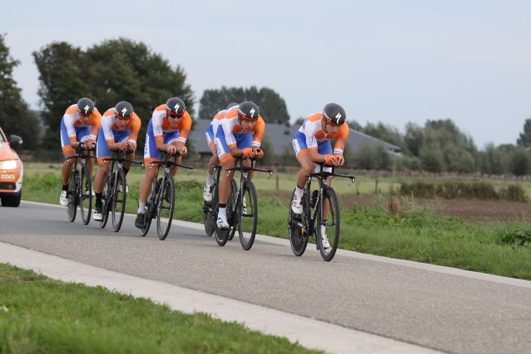 Kanjers voor Kanjers wint tijdrit clubcompetitie mannen