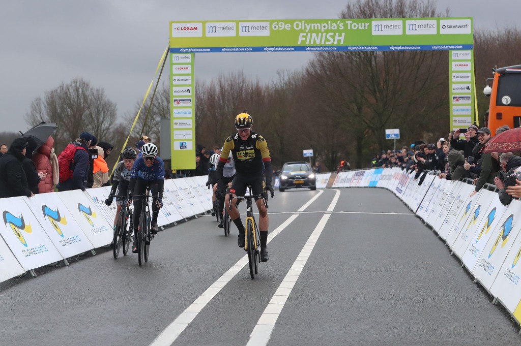 Olympia's Tour: op de Adsteeg wint Kramer