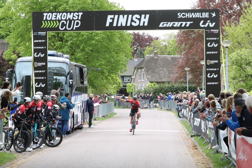Smit wint Omloop Kleine Hein