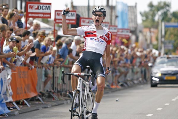 Poeleke als een hazenwind naar nationale titel