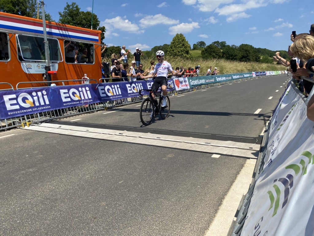 Julian Vergouw wint NK Junioren