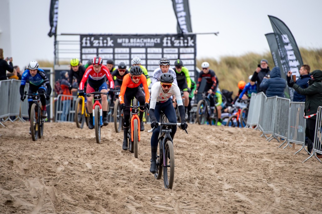 Ockeloen en Neefjes naar winst in Noordwijk