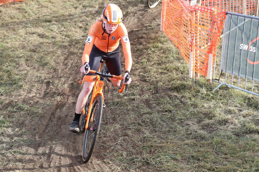 Fem van Empel naar Pauwels-Bingoal