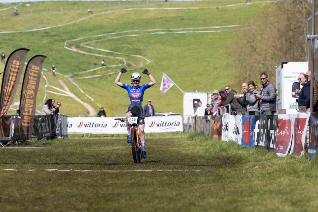 Pieterse wint op de MTB op VAM-berg