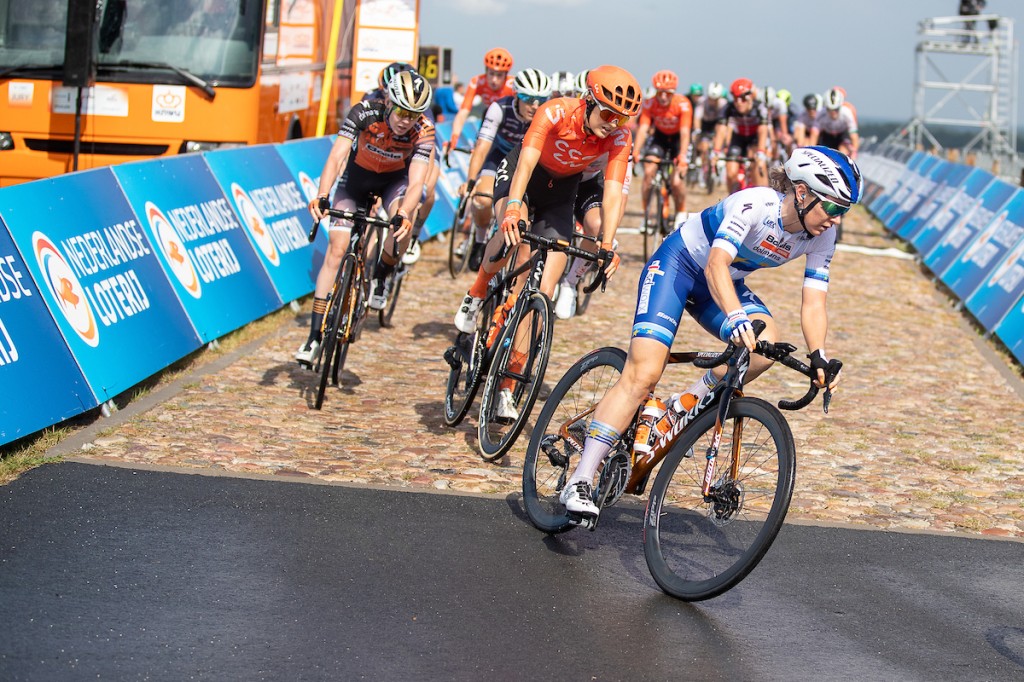 Vier Nederlandse vrouwen bij Liv Racing