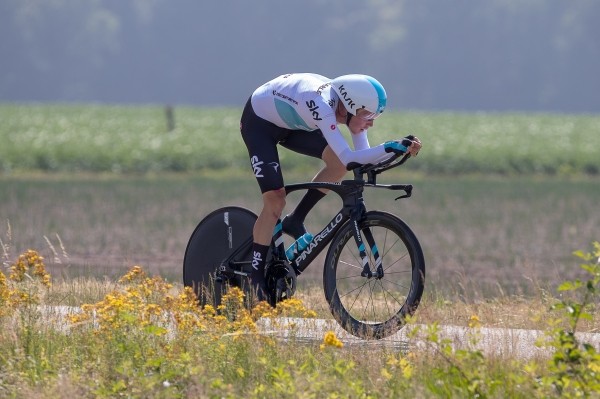 Van Baarle is vijfde in openingstijdrit Vuelta
