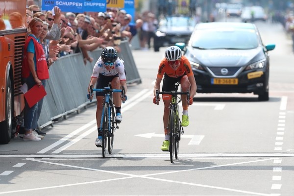 Veenendaal Classic vrouwen voor Van Vleuten (+video)