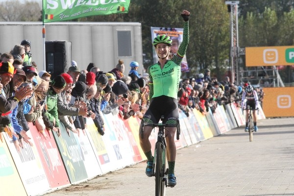 Marianne Vos is vanaf Koksijde terug in veld