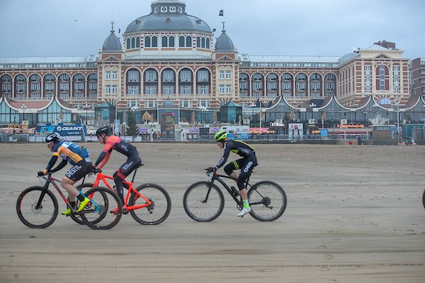 Strandraceseizoen met nieuwe opzet begint in Noordwijk
