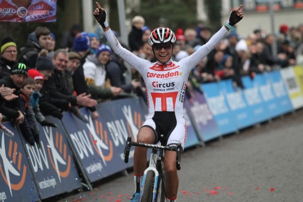 Alvarado wint cross in Brussel