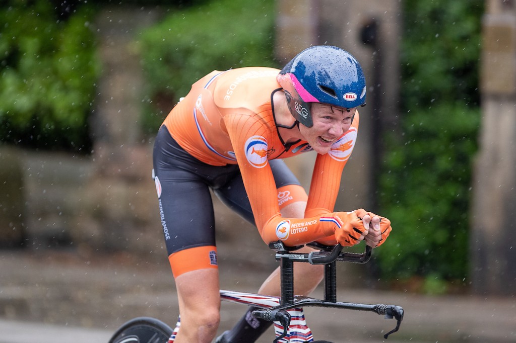 Van Dijke en Hoole openen sterk in Tour de l'Avenir