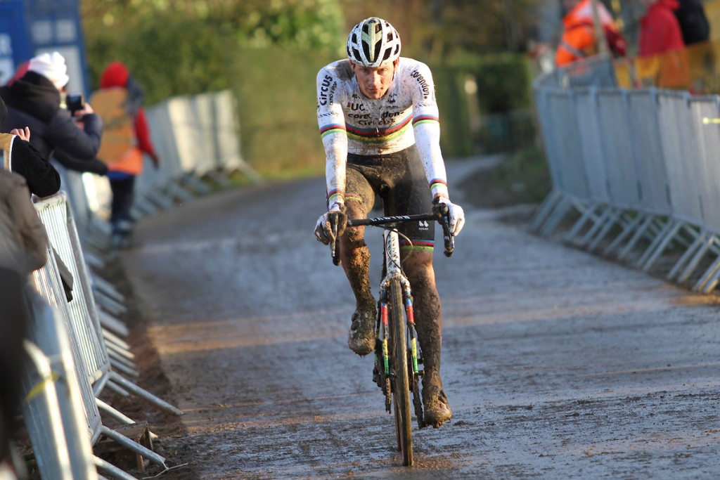 Van der Poel lijdt zeldzame nederlaag