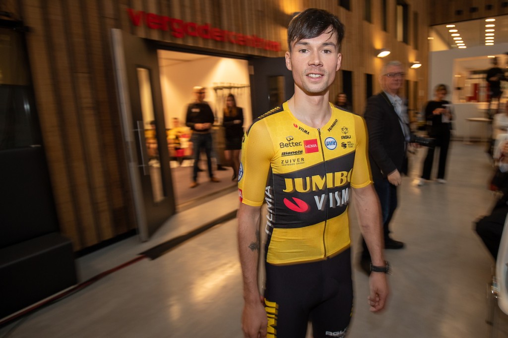 Jumbo-Visma met Van Aert en Roglic in AGR