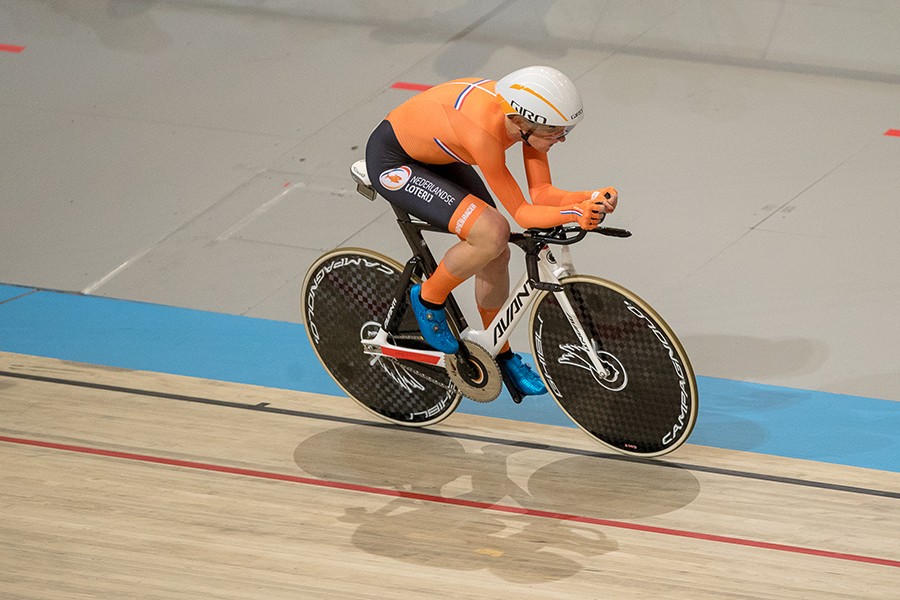 Van Vleuten wint zilver op individuele achtervolging