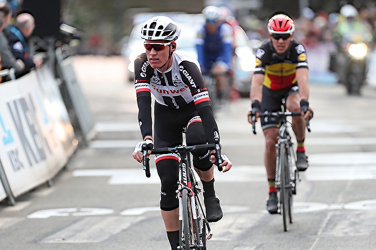 Teunissen is twaalfde in Omloop Nieuwsblad