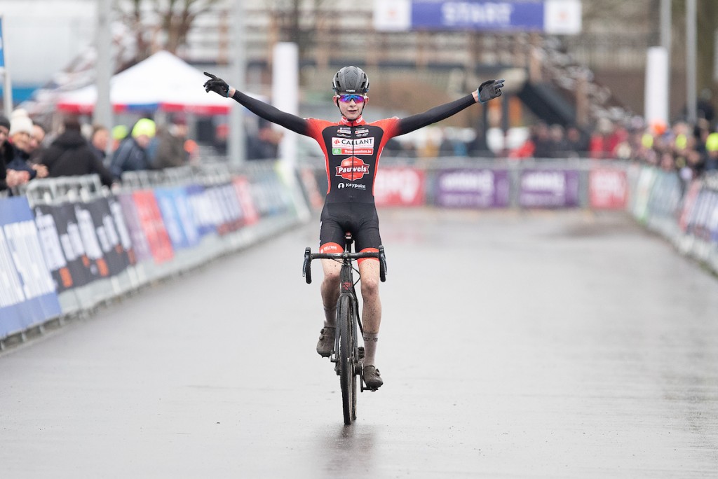 Del Grosso wint NK veldrijden voor junioren (+video)